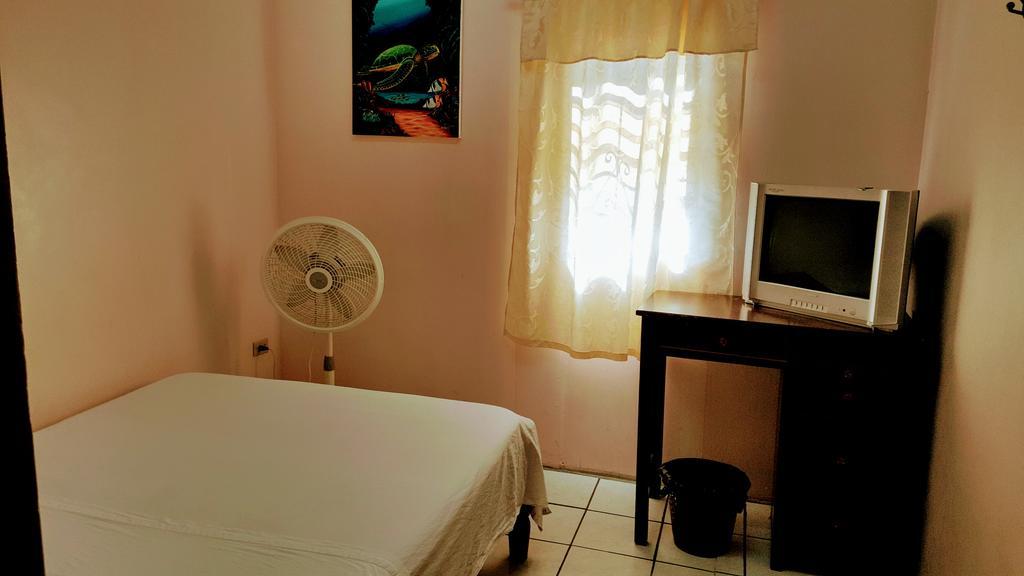 Sea Breeze Guest House Belize City Luaran gambar