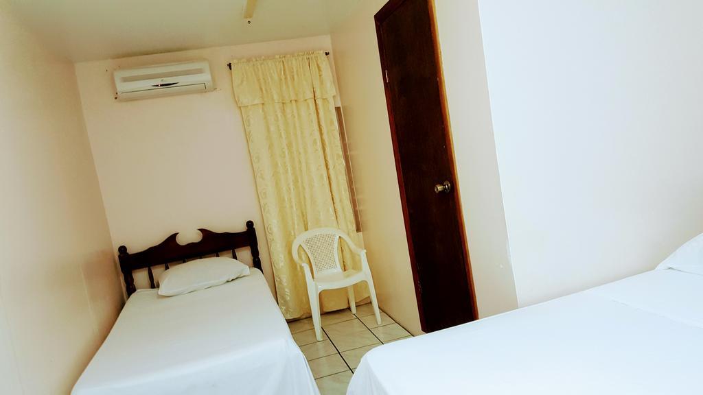 Sea Breeze Guest House Belize City Luaran gambar